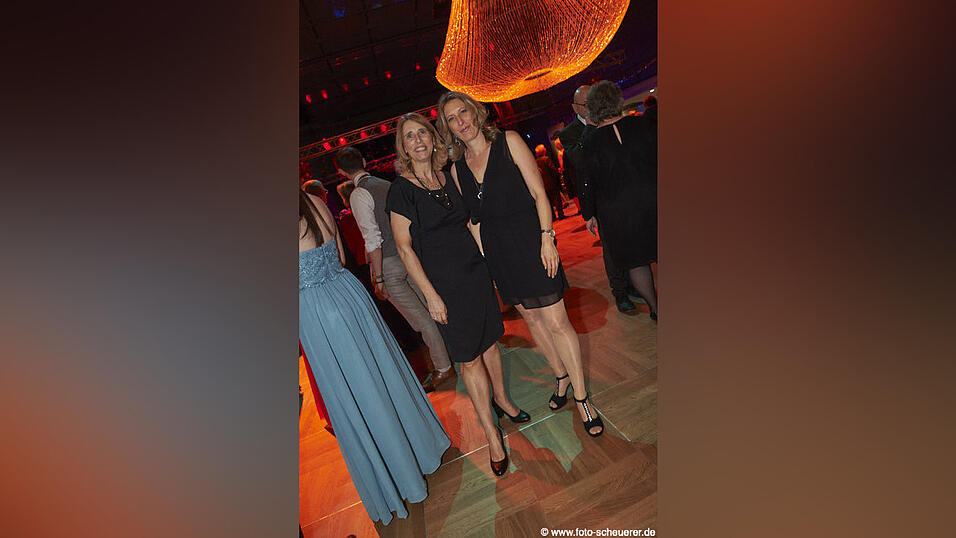 Mit dem SPD-Ball wurde am Samstag die Ballsaison in Straubing eröffnet. Mit dem SPD-Ball wurde am Samstag die Ballsaison in Straubing eröffnet.