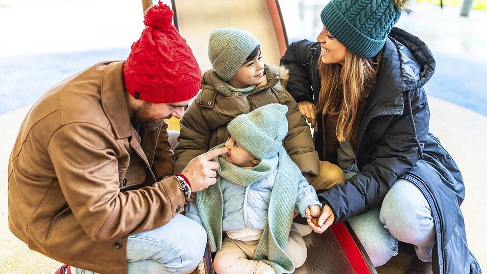 Wer die Stadt beraten und sich für Menschen mit Migrationshintergrund, Senioren, Familien und Menschen mit Behinderung einsetzen möchte, kann sich jetzt für die entsprechenden Beiräte bewerben. Wer die Stadt beraten und sich für Menschen mit Migrationshintergrund, Senioren, Familien und Menschen mit Behinderung einsetzen möchte, kann sich jetzt für die entsprechenden Beiräte bewerben.