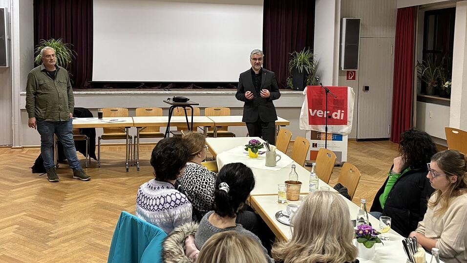 Bei der Versammlung im Januar war schon klar: Die Besch&auml;ftigten dr&auml;ngen auf den TV&ouml;D und wollen nicht klein beigeben. Sie votierten einstimmig gegen das Tarifangebot der Klinik.