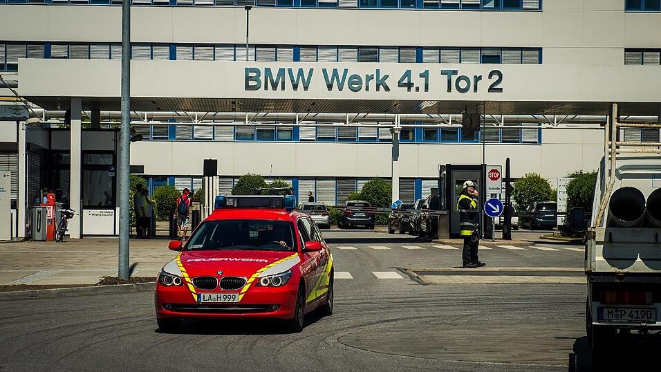 Im BMW-Werk in Ergolding ist am Freitagvormittag ein Brand ausgebrochen.