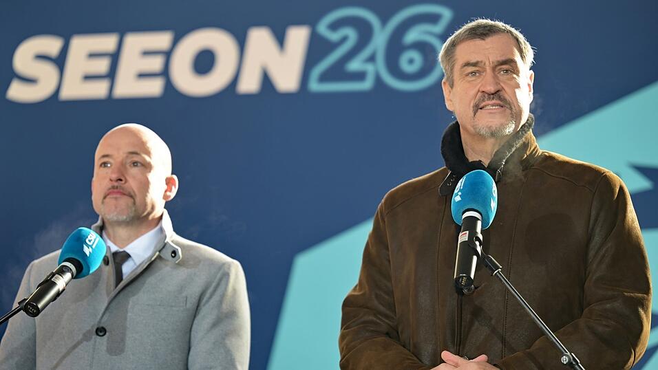 Alexander Hoffmann (l.), Chef der CSU-Landesgruppe im Bundestag, und CSU-Chef Markus Söder sprechen zum Auftakt der Winterklausur der CSU-Landesgruppe im Bundestag im oberbayerischen Kloster Seeon. Alexander Hoffmann (l.), Chef der CSU-Landesgruppe im Bundestag, und CSU-Chef Markus Söder sprechen zum Auftakt der Winterklausur der CSU-Landesgruppe im Bundestag im oberbayerischen Kloster Seeon.