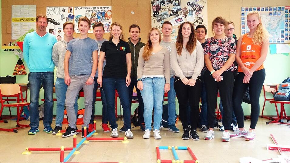 Annika Eichhorn besuchte mit ihrer mobilen Leistungsdiagnostik 'Ready to go' zwei Straubinger Schulen. Annika Eichhorn besuchte mit ihrer mobilen Leistungsdiagnostik 'Ready to go' zwei Straubinger Schulen.