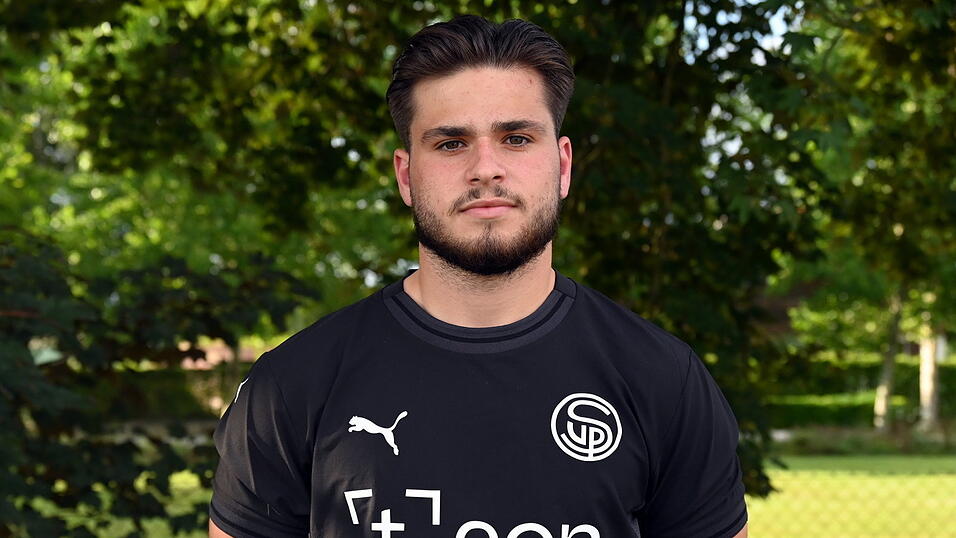 Samuel Gwinner erzielte für die SpVgg Plattling in Neufraunhofen den zwischenzeitlichen 1:1-Ausgleich, zu einem Punktgewinn reichte sein Treffer aber leider nicht. Samuel Gwinner erzielte für die SpVgg Plattling in Neufraunhofen den zwischenzeitlichen 1:1-Ausgleich, zu einem Punktgewinn reichte sein Treffer aber leider nicht.
