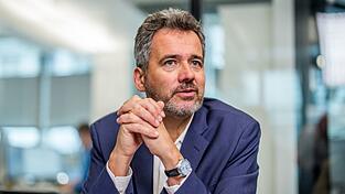 Warnery leitet den Konsumgüterkonzern Beiersdorf seit Mai 2021. Warnery leitet den Konsumgüterkonzern Beiersdorf seit Mai 2021.