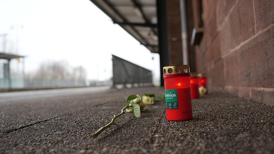 Der t&ouml;dliche Angriff auf einen Zugbegleiter hatte Anfang Februar bundesweit f&uuml;r Entsetzen gesorgt (Archivbild)