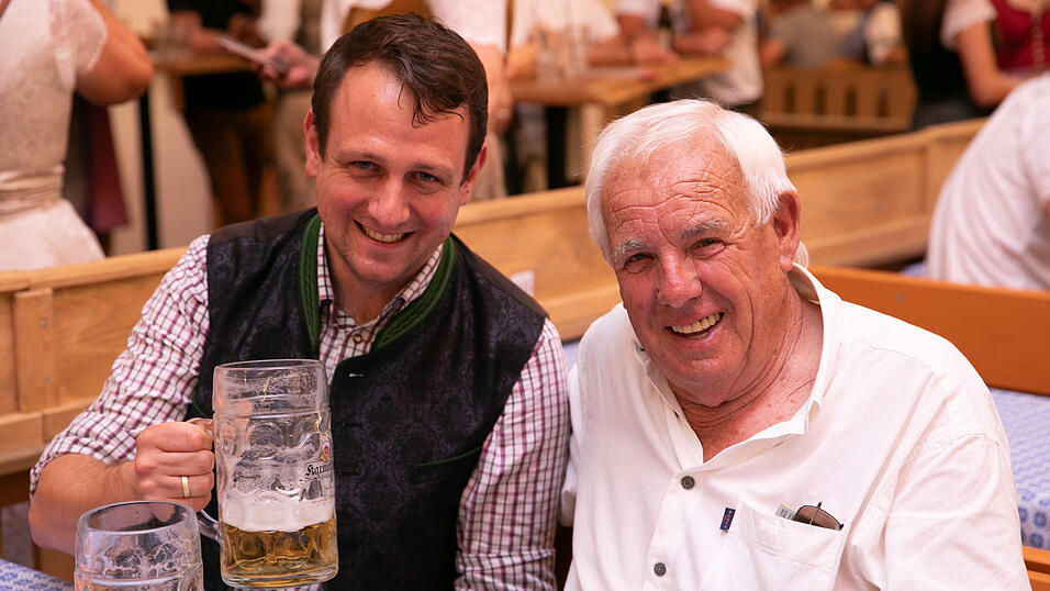 Die Partybilder vom Mittwoch, 13. August, aus dem Festzelt Greindl. Die Partybilder vom Mittwoch, 13. August, aus dem Festzelt Greindl.