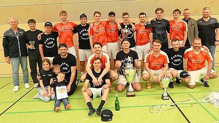 Strahlende Gesichter gibt es bei der Siegerehrung.