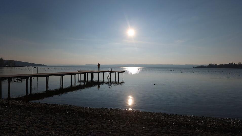 Schnell frierende Menschen dürften sich über die Wettervorhersage freuen. (Archivbild) Schnell frierende Menschen dürften sich über die Wettervorhersage freuen. (Archivbild)