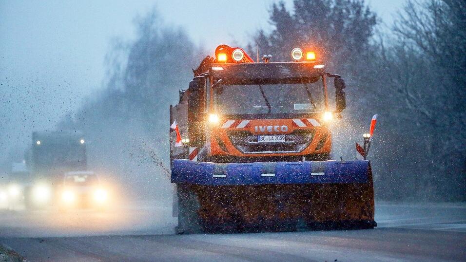 In den n&auml;chsten Tagen kann es glatt werden. (Symbolbild)