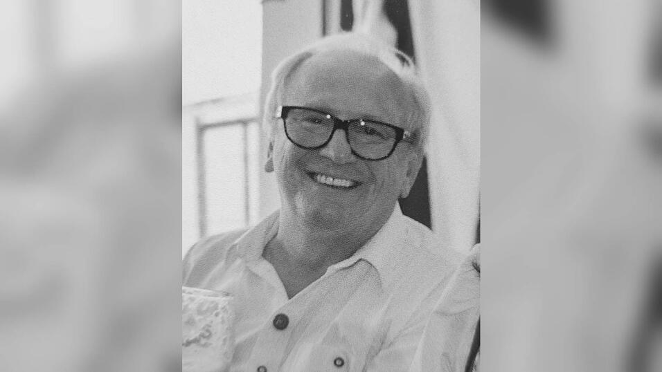 Paul Richter auf einem seiner geliebten Volksfeste. Paul Richter auf einem seiner geliebten Volksfeste.