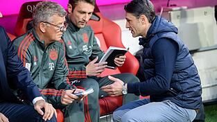Der Tod seines ehemaligen Co-Trainers traf auch Niko Kovac (r.). (Archivbild)