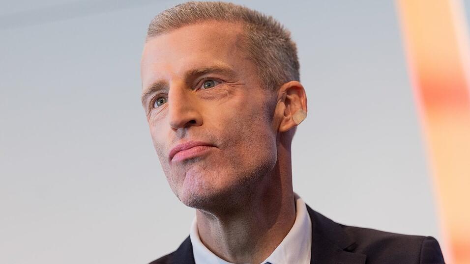 Benjamin von Stuckrad-Barre ist schon lange mit Udo Lindenberg befreundet. (Archivbild) Benjamin von Stuckrad-Barre ist schon lange mit Udo Lindenberg befreundet. (Archivbild)