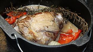 Lammkeule eignet sich gut für festliche Anlässe - und lässt sich in drei einfachen Schritten zubereiten.