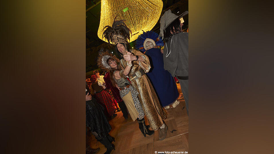 Die Narren waren bester Stimmung und hatten sich allesamt kreative Kostüme ausgesucht. Die Narren waren bester Stimmung und hatten sich allesamt kreative Kostüme ausgesucht.