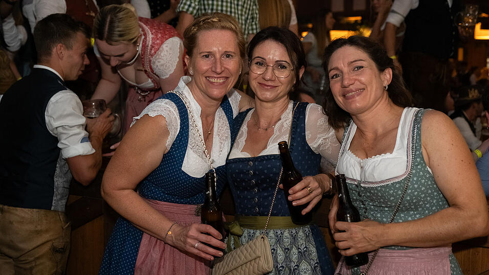 Die Partybilder vom Montag, 14. August 2023, aus dem Festzelt Wenisch. Die Partybilder vom Montag, 14. August 2023, aus dem Festzelt Wenisch.