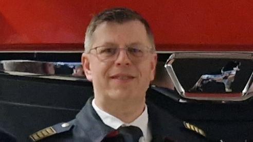 Stadtbrandrat Stephan Bachl sagt: 'Wenn etwas passiert, sollte man auf jeden Fall sofort die Feuerwehr rufen.' Stadtbrandrat Stephan Bachl sagt: 'Wenn etwas passiert, sollte man auf jeden Fall sofort die Feuerwehr rufen.'