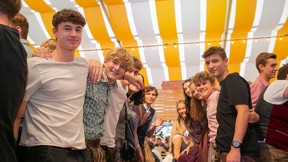 Die Partybilder vom Montag, 22. August 2022, aus dem Festzelt Nothaft.