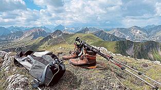 Richtige Ausrüstung und Routenplanungsind wichtig, damit eine Wanderung gelingt. Richtige Ausrüstung und Routenplanungsind wichtig, damit eine Wanderung gelingt.