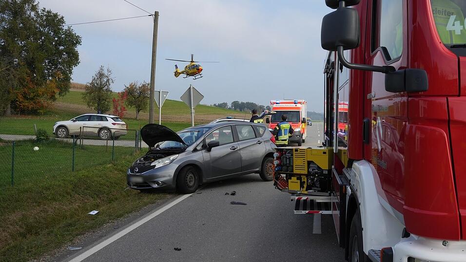 Auch das Auto wurde beschädigt.