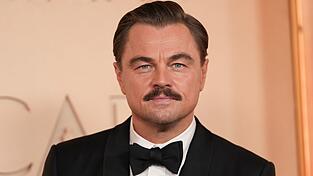 Leonardo DiCaprio mit Schnauzer bei den Oscars 2026 - das sorgte f&uuml;r Gespr&auml;chsstoff. (Archivbild)