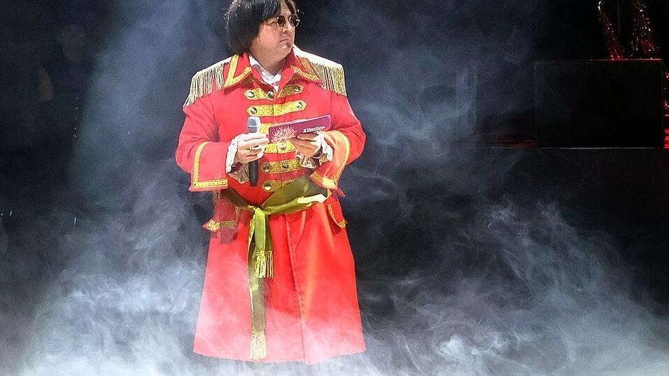 Der Künstlerball bot ein großes Showprogramm. Der Künstlerball bot ein großes Showprogramm.