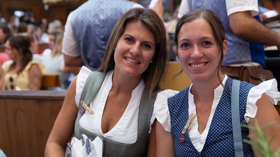 Die Partybilder vom Sonntag, 9. August, aus dem Festzelt Wenisch. Die Partybilder vom Sonntag, 9. August, aus dem Festzelt Wenisch.