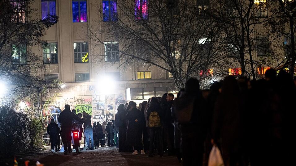 Weltberühmt und ursprünglich mal recht gay: das «Berghain». Der Techno-Club ist aber meist kein reiner Schwulenclub. (Archivbild) Weltberühmt und ursprünglich mal recht gay: das «Berghain». Der Techno-Club ist aber meist kein reiner Schwulenclub. (Archivbild)