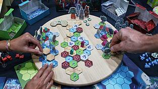 Gemeinsames analoges Spielen ist gefragt. Gemeinsames analoges Spielen ist gefragt.