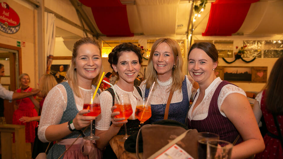 Die Partybilder von Freitag, 19. August 2022, aus dem Festzelt Greindl.
