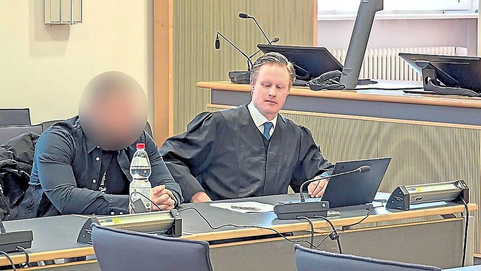 Pflichtverteidiger Florian M&uuml;nch wird mit dem Angeklagten eine komplizierte Beweisaufnahme durchmachen m&uuml;ssen.