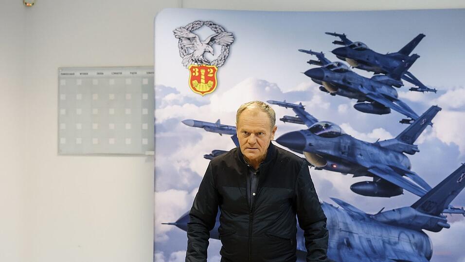Der polnische Ministerpräsident Donald Tusk schickte erneut Kampfjets in die Luft. (Archivbild) Der polnische Ministerpräsident Donald Tusk schickte erneut Kampfjets in die Luft. (Archivbild)