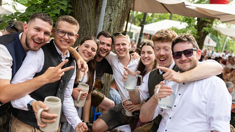 Die meisten wollten einfach nur feiern, lautet der Tenor vieler Besucherinnen und Besucher. Die meisten wollten einfach nur feiern, lautet der Tenor vieler Besucherinnen und Besucher.