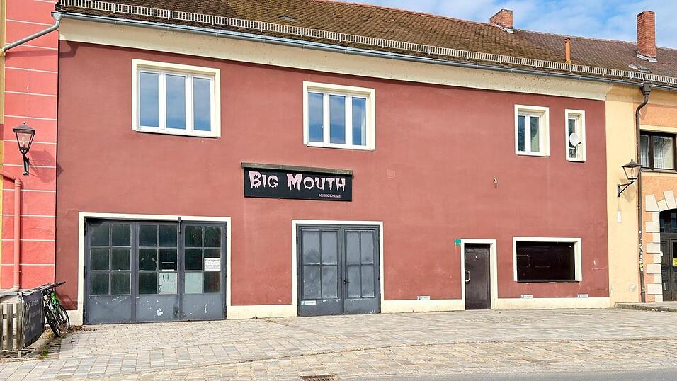 Hat &uuml;berraschend keine Zukunft: Die von jungen Erwachsenen sehr beliebte Kneipe &bdquo;Big Mouth&ldquo; an der Eschlkamer Stra&szlig;e.