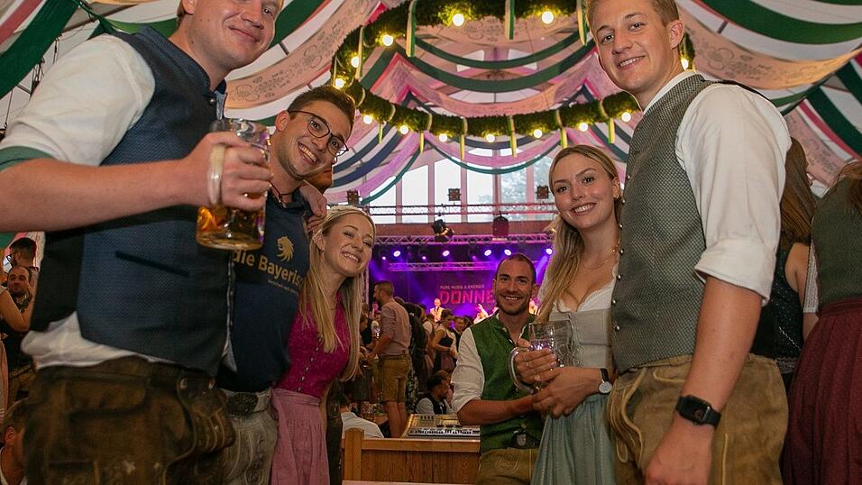 Die Partybilder vom Samstag, 13. August 2022, aus dem Festzelt Weckmann.