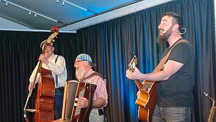 Die drei von 'Ungschminggd' bei einem ihrer letzten Auftritte im Plattlinger Bürgerspital.