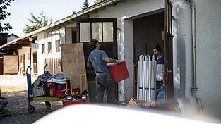 Damit Festivalbesucher wieder feiern können, muss auch das Lager sortiert werden. Damit Festivalbesucher wieder feiern können, muss auch das Lager sortiert werden.