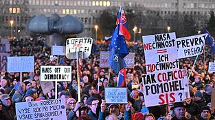 In Bratislava sollen sich 60.000 Menschen versammelt haben.