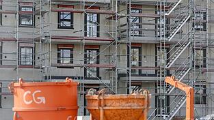 Mit einem neuen Baugesetzbuch will die Bundesregierung den Wohnungsbau beschleunigen. Mit einem neuen Baugesetzbuch will die Bundesregierung den Wohnungsbau beschleunigen.