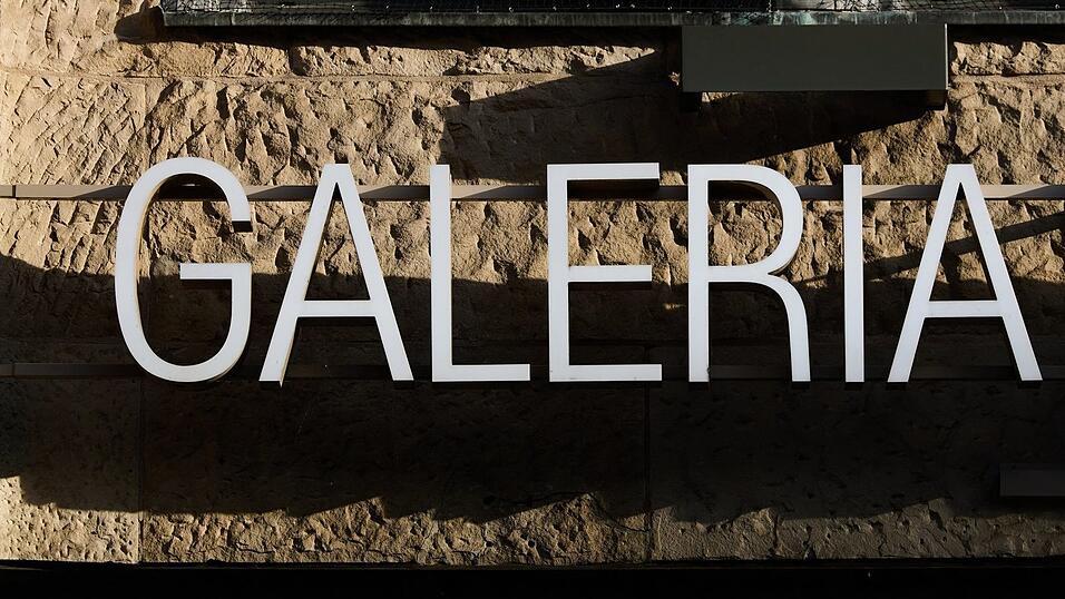 Galeria betreibt 83 Warenh&auml;user und besch&auml;ftigt rund 12.000 Menschen. (Archivbild)