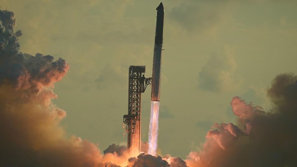Das Raketensystem &laquo;Starship&raquo; von SpaceX startet von Starbase in Texas zu einem Testflug. (Archivbild)