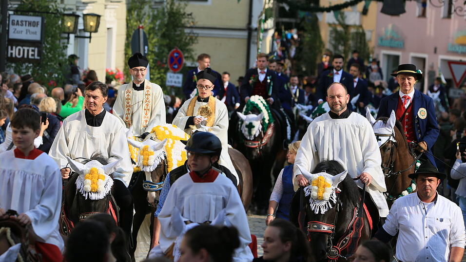 613 Jahre Kötztinger Pfingstritt 613 Jahre Kötztinger Pfingstritt