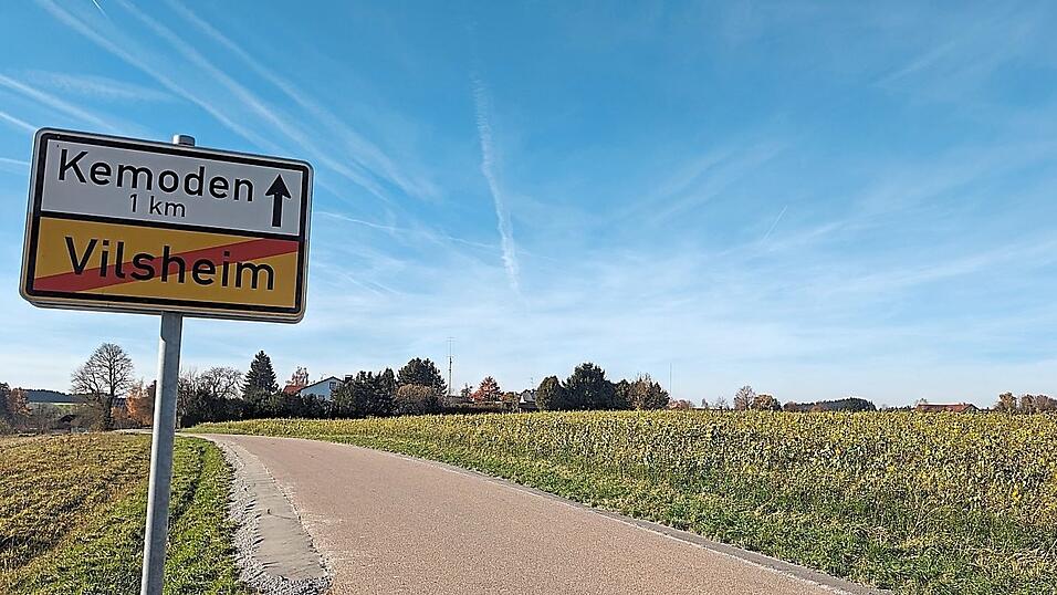 In Kemoden entsteht an der Gemeindestraße eine Wohnbebauung mit sechs Parzellen. In Kemoden entsteht an der Gemeindestraße eine Wohnbebauung mit sechs Parzellen.