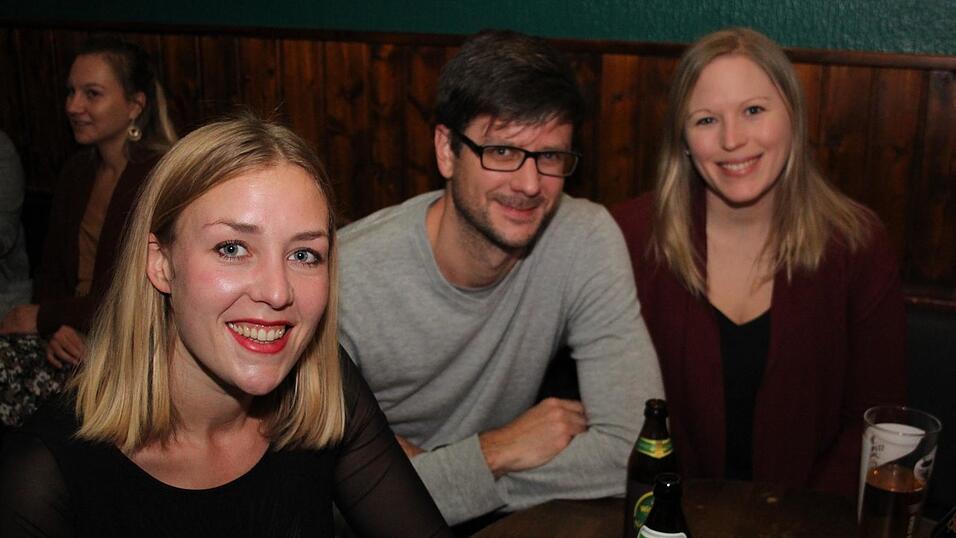 So wurde am Samstag, 23. Oktober, im Irish Pub in Landshut gefeiert - die Partybilder. So wurde am Samstag, 23. Oktober, im Irish Pub in Landshut gefeiert - die Partybilder.