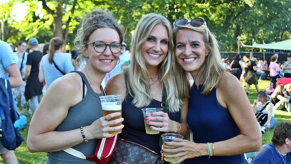 Fotos des&nbsp;ersten Open-Air-Abends auf der Ringelstecherwiese.&nbsp;