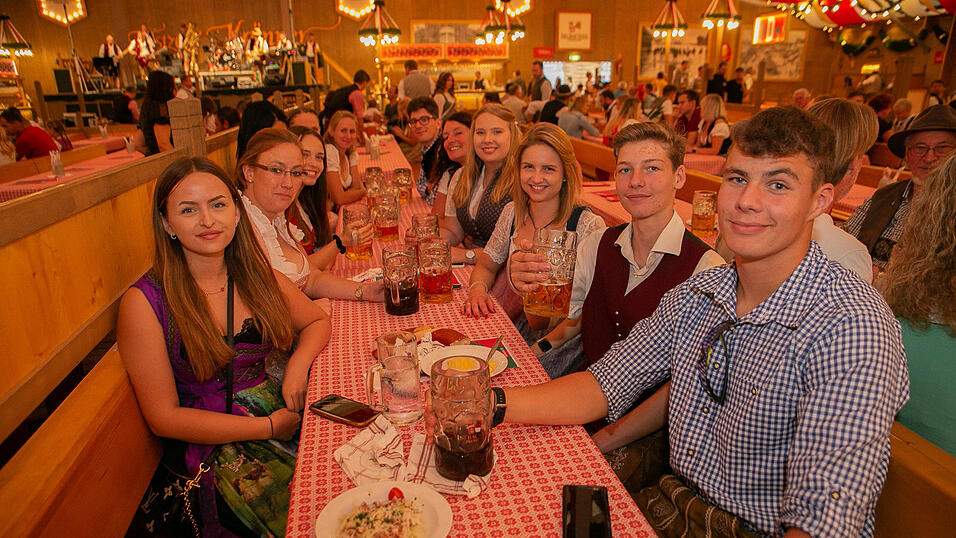 Die Partybilder von Montag, 22. August 2022, aus dem Fesztelt Krönner. 