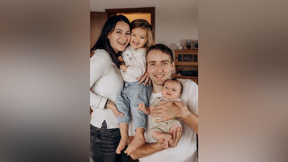 Monika und Peter Kuen mit ihren Kindern Theresa und Maximilian.