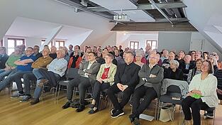 Die Besucher konnten auf den alten Bildern vieles wiedererkennen.