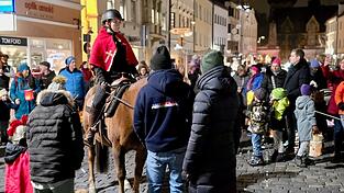 Der Martinszug zum Martinimarkt war ein voller Erfolg. Der Martinszug zum Martinimarkt war ein voller Erfolg.