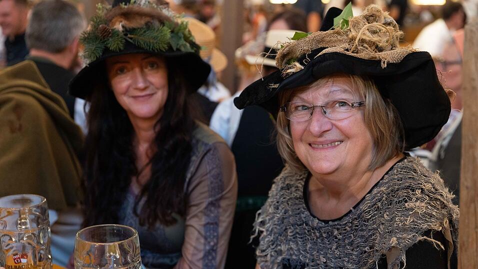 Die Partybilder vom Freitag, 7. August, aus dem Festzelt Krönner. Die Partybilder vom Freitag, 7. August, aus dem Festzelt Krönner.