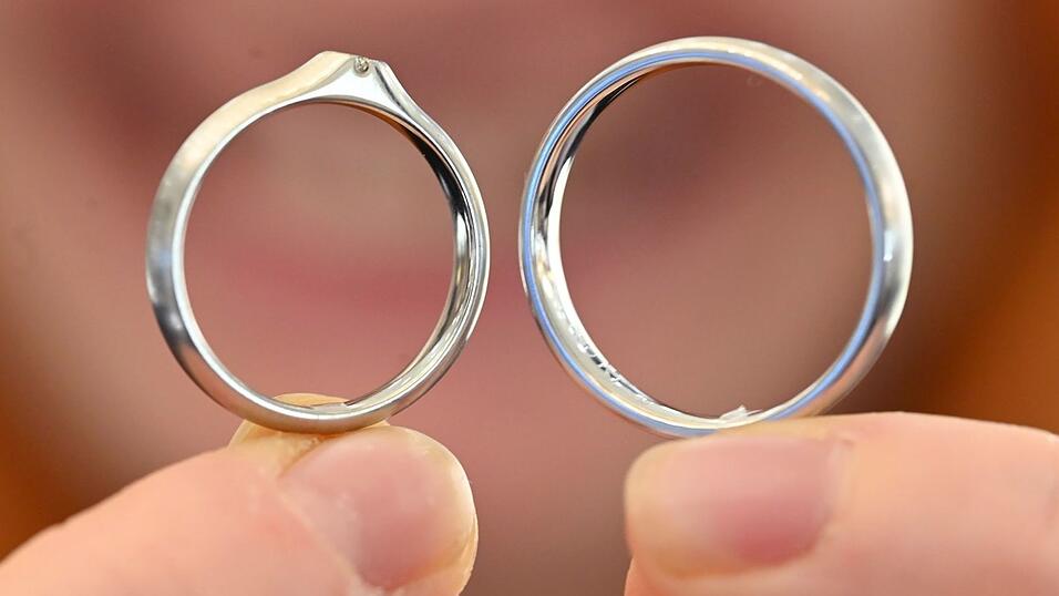 Für Brautpaare sind Trauring aus Platin - wie links zu sehen - eine Alternative. (Archivbild) Für Brautpaare sind Trauring aus Platin - wie links zu sehen - eine Alternative. (Archivbild)